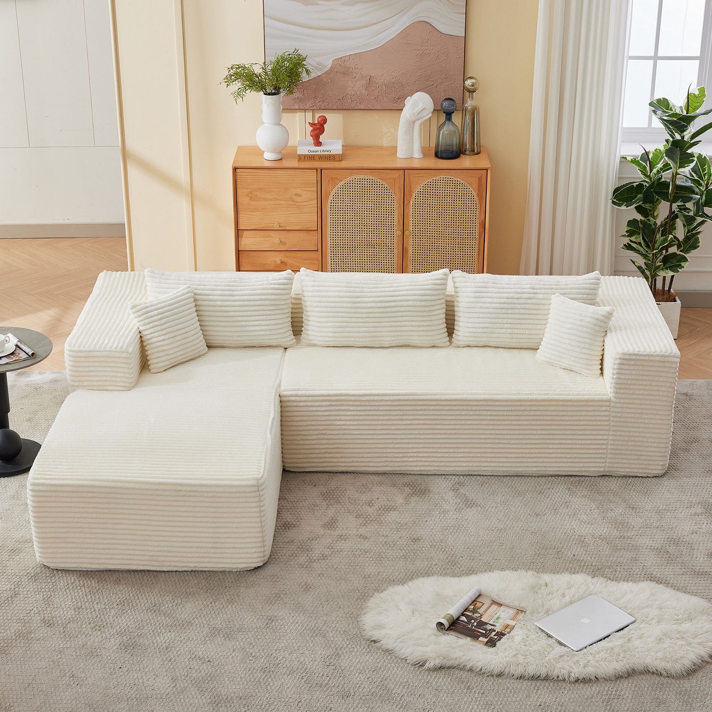 Modular Sofa With Square Legs