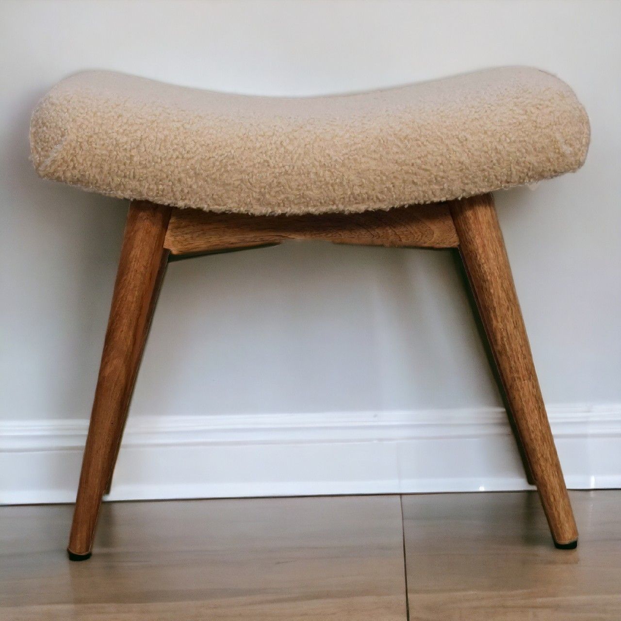 Boucle Curved Bench - Cream